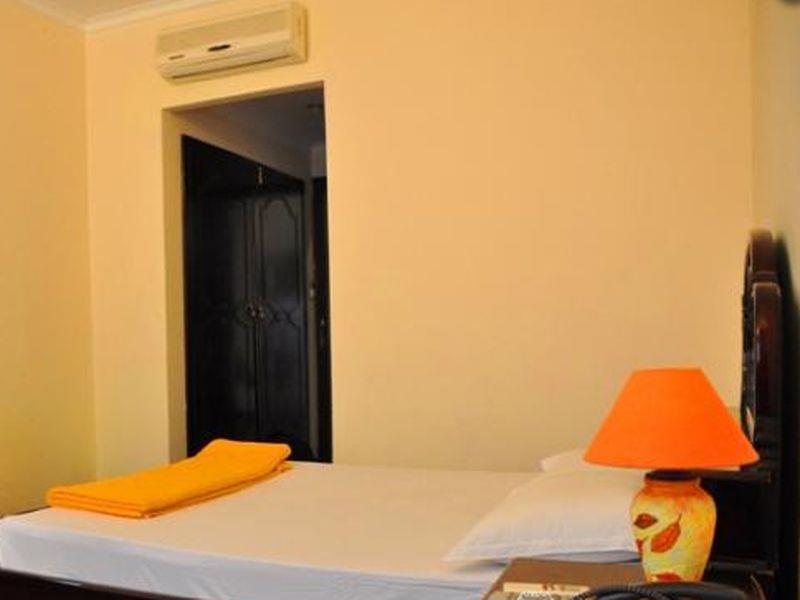 Ha Tien Hotel Exterior foto